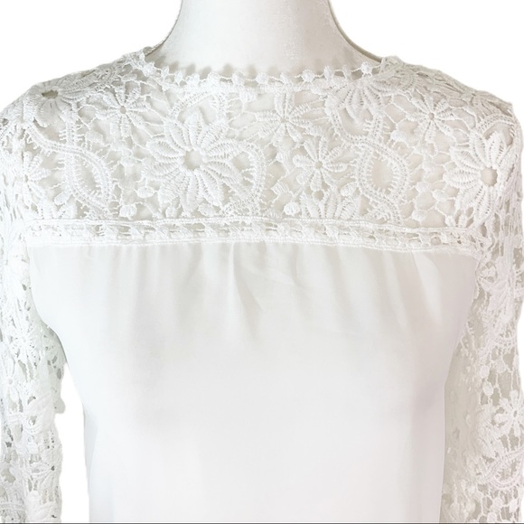 🎀White Sheer / Crochet Floral Dressy Top - Picture 4 of 8